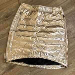 SKHOOP Sweden, The Original Skirt Company. Short Down Skirt. NEW CONDITION